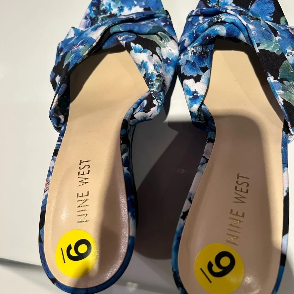 Nine West Blue Floral Women's Wedges